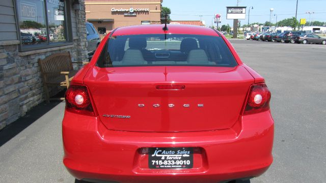 2012 Dodge Avenger SE