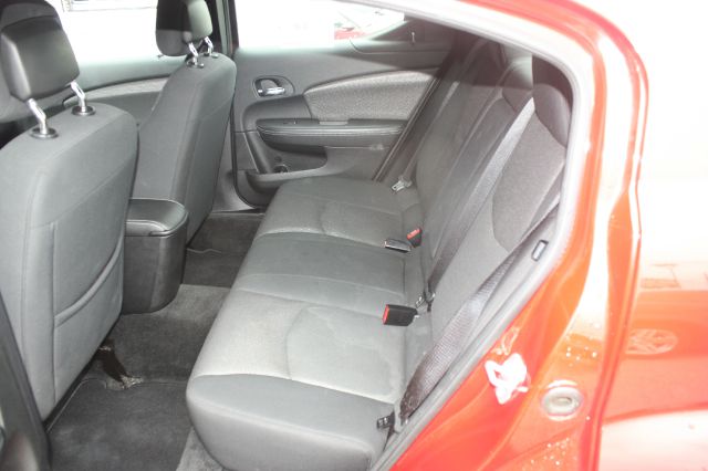 2012 Dodge Avenger S