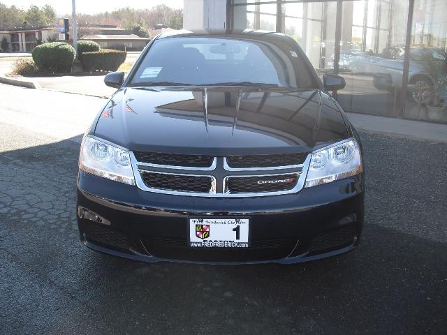 2012 Dodge Avenger S