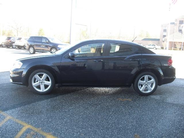 2012 Dodge Avenger S