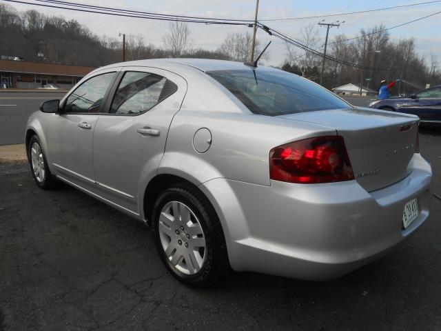 2012 Dodge Avenger V6 Deluxe