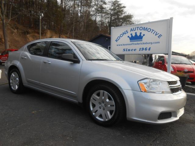 2012 Dodge Avenger V6 Deluxe