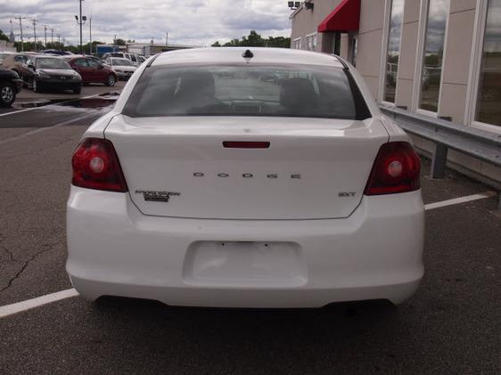 2012 Dodge Avenger S