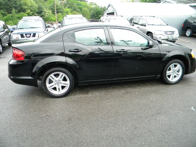 2012 Dodge Avenger S