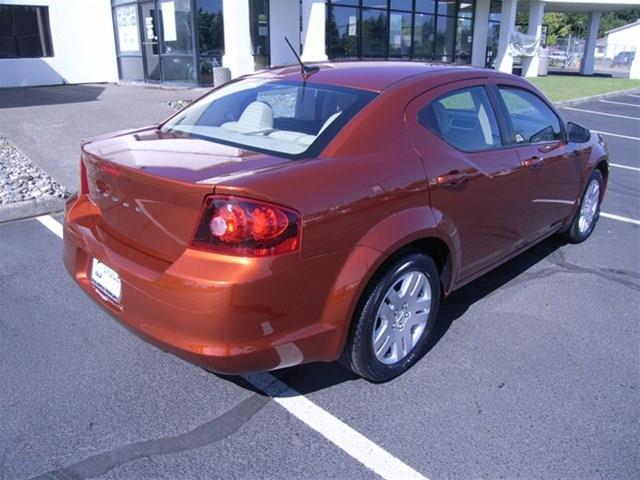 2012 Dodge Avenger SE