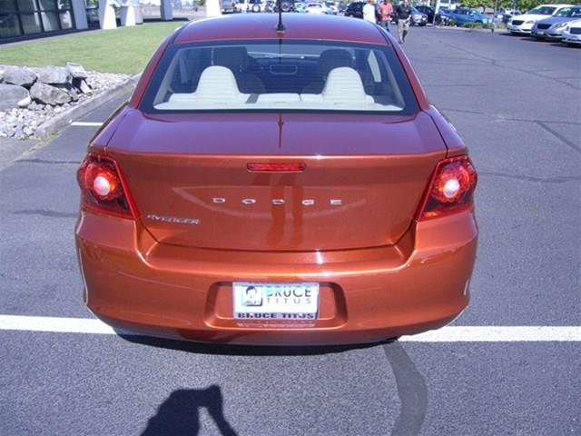 2012 Dodge Avenger SE