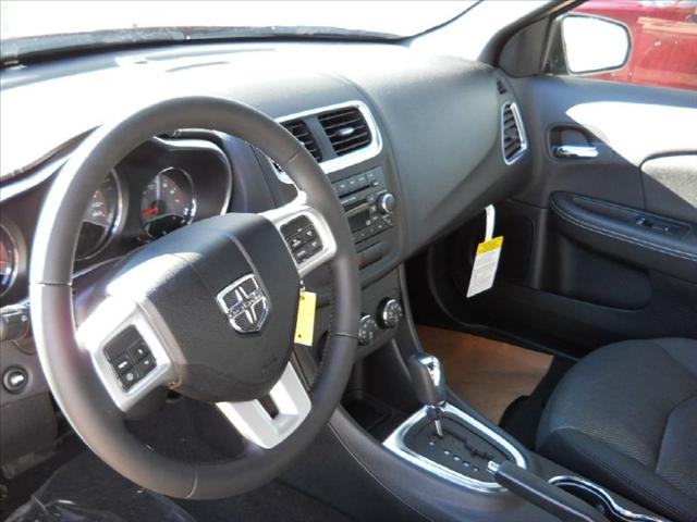 2012 Dodge Avenger S