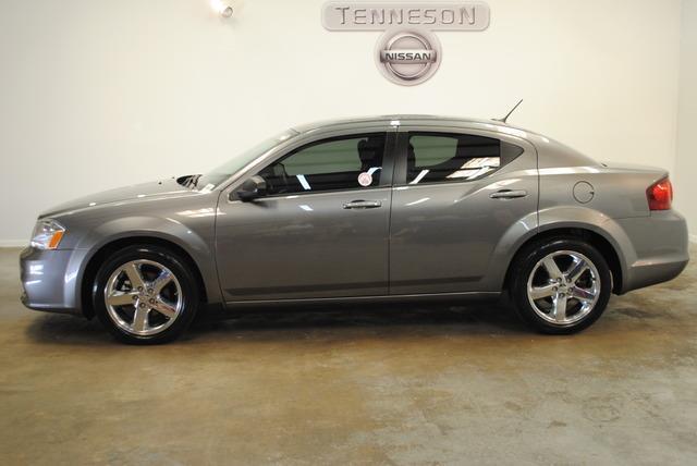 2012 Dodge Avenger SE