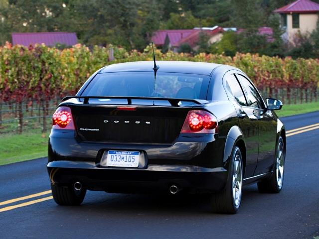 2013 Dodge Avenger V6 Deluxe