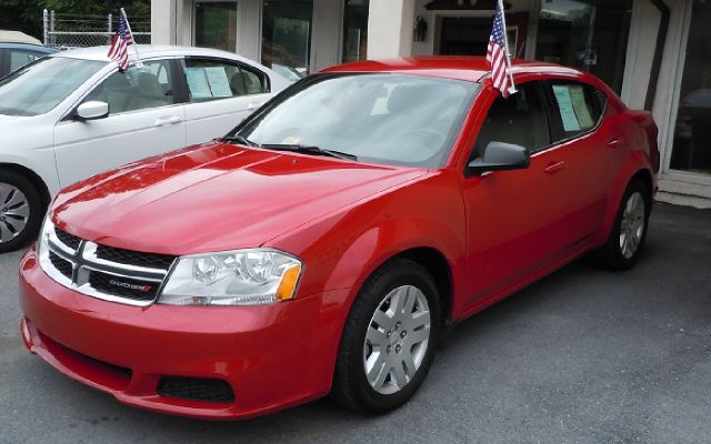 2013 Dodge Avenger Base