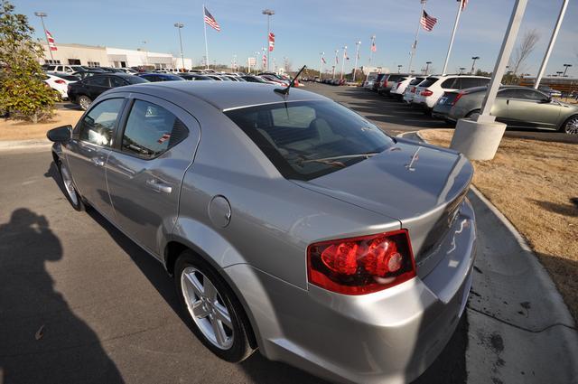 2013 Dodge Avenger SE