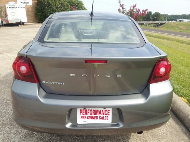 2013 Dodge Avenger SE