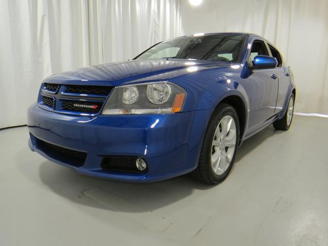 2013 Dodge Avenger SLT 25