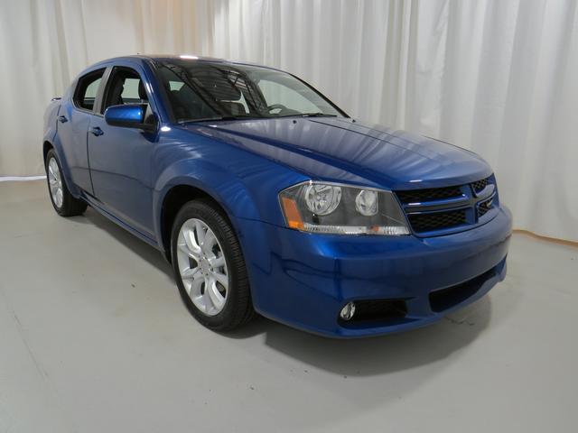 2013 Dodge Avenger SLT 25