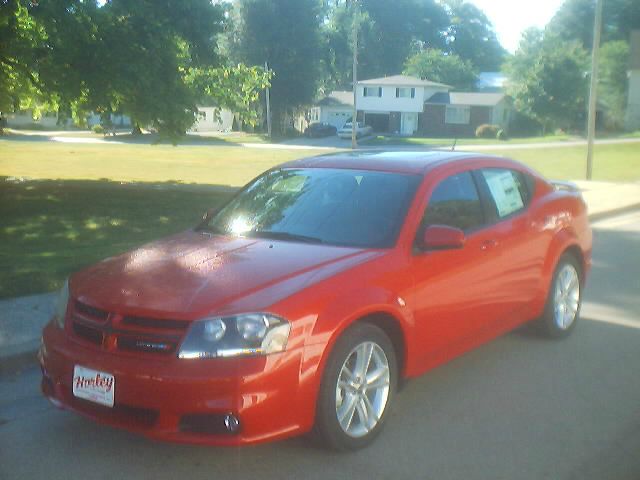 2014 Dodge Avenger S