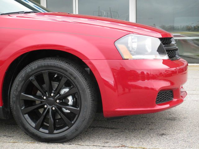 2014 Dodge Avenger Base