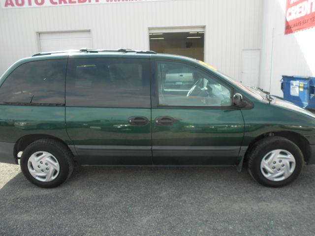 1996 Dodge Caravan SE