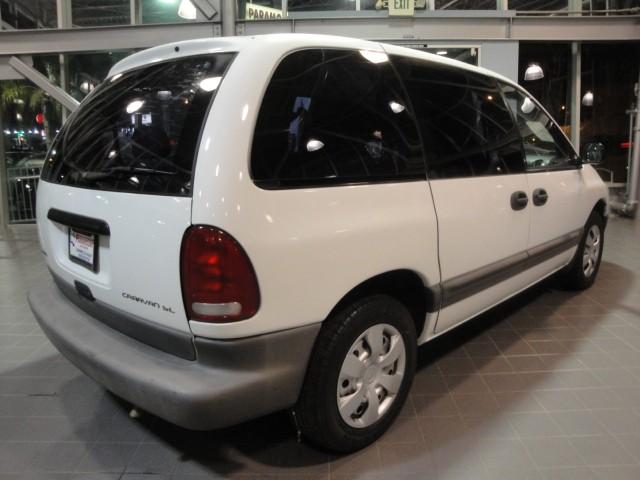 1998 Dodge Caravan SE