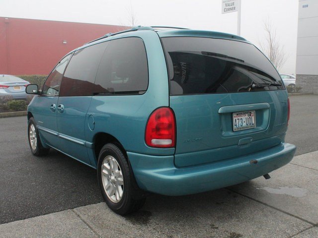 1998 Dodge Caravan SE