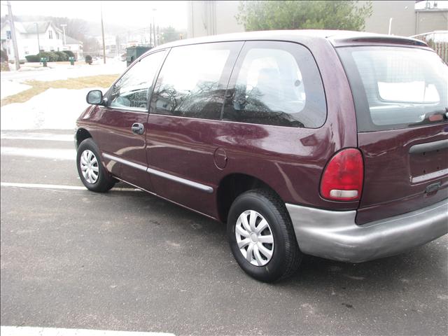 1999 Dodge Caravan Base