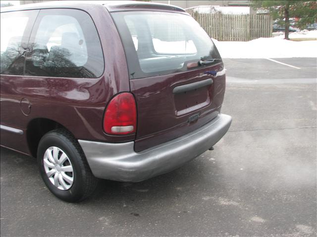 1999 Dodge Caravan Base