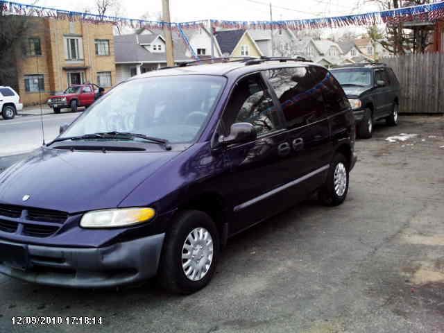 1999 Dodge Caravan Base