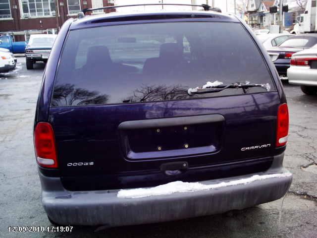 1999 Dodge Caravan Base