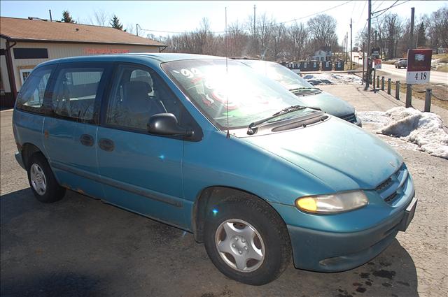 1999 Dodge Caravan Base