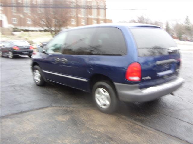 2000 Dodge Caravan Base