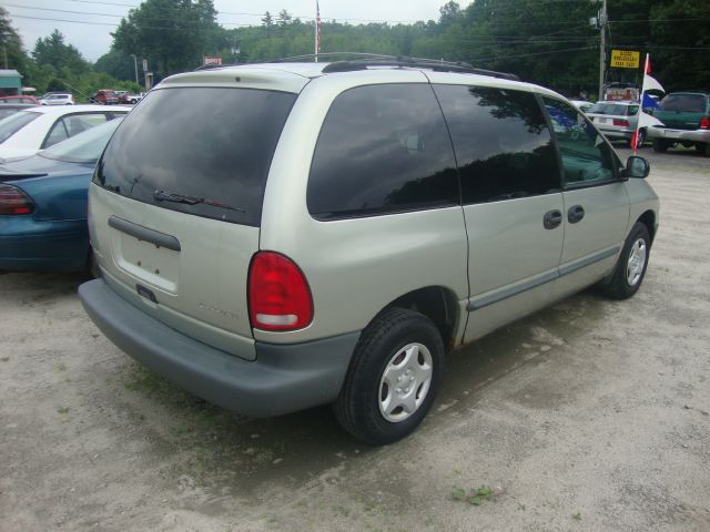 2000 Dodge Caravan Base