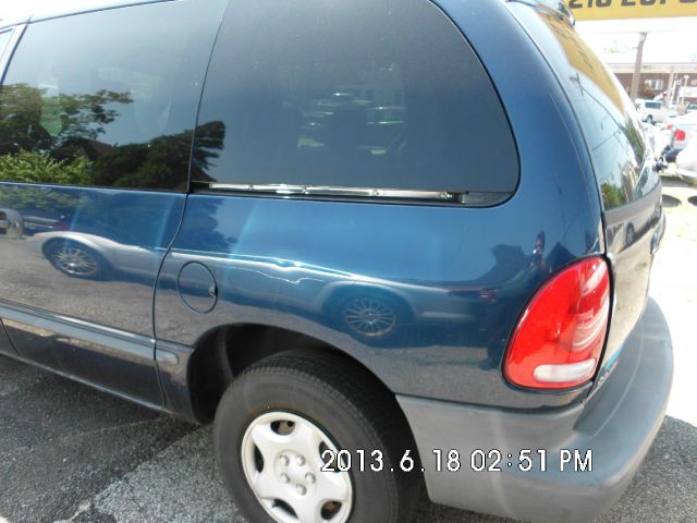 2000 Dodge Caravan Base