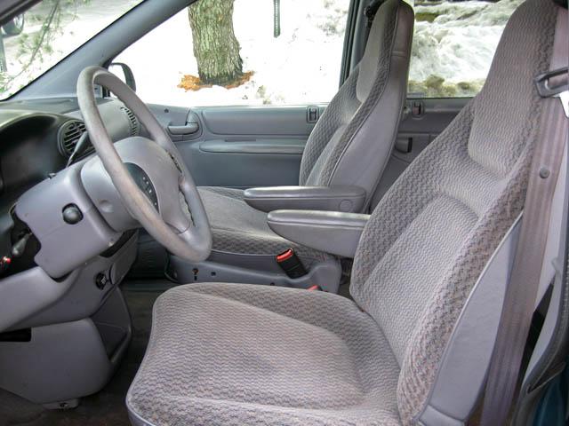 2000 Dodge Caravan Base