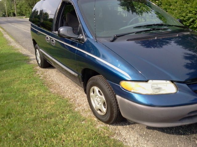 2000 Dodge Caravan Base