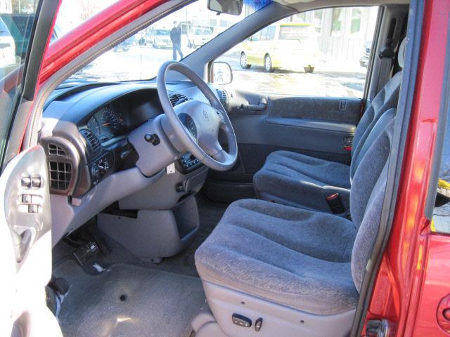 2000 Dodge Caravan SE