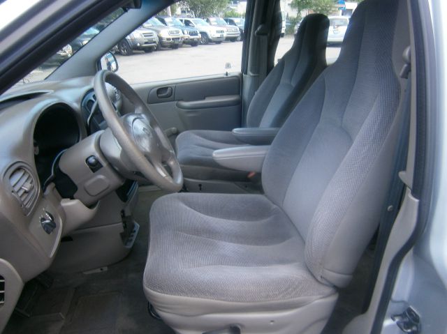 2001 Dodge Caravan SE