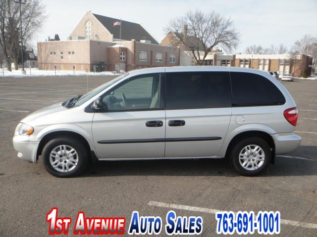 2003 Dodge Caravan Classic 4-door 4WD