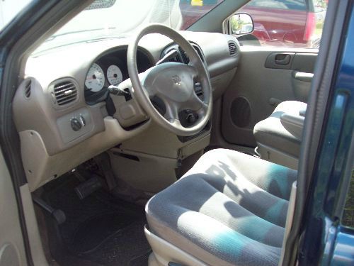 2003 Dodge Caravan SE