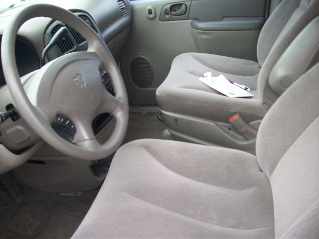 2003 Dodge Caravan SE