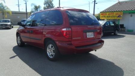 2003 Dodge Caravan SE