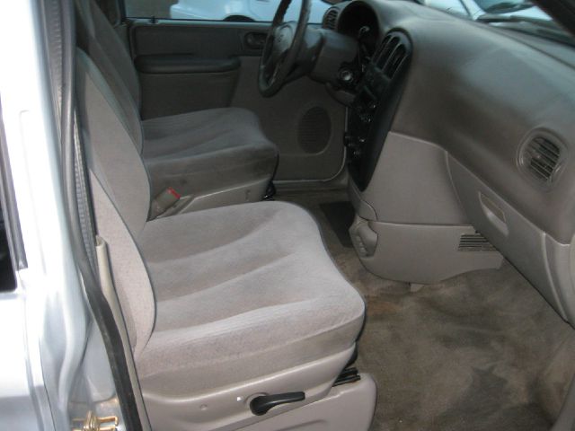 2003 Dodge Caravan SE