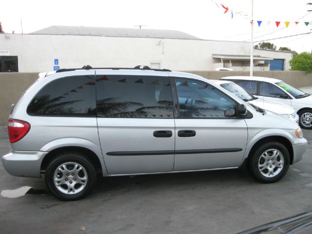 2003 Dodge Caravan SE