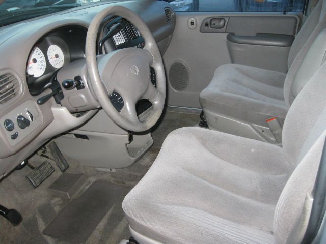 2003 Dodge Caravan SE