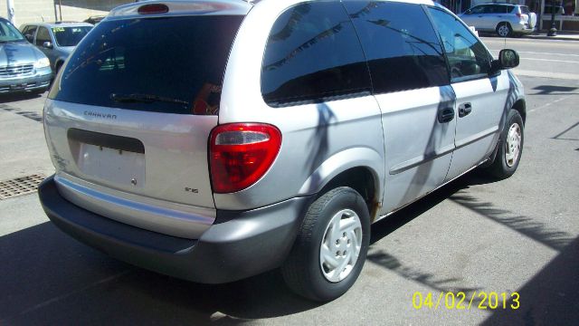 2003 Dodge Caravan SE