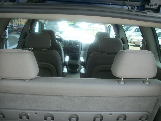 2003 Dodge Caravan SE