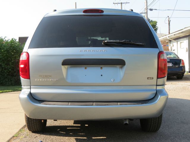 2003 Dodge Caravan SE