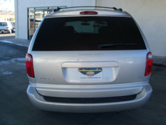 2005 Dodge Caravan S