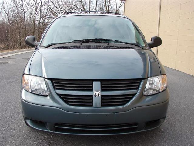 2005 Dodge Caravan S