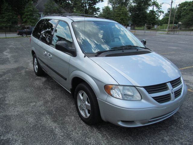 2005 Dodge Caravan S