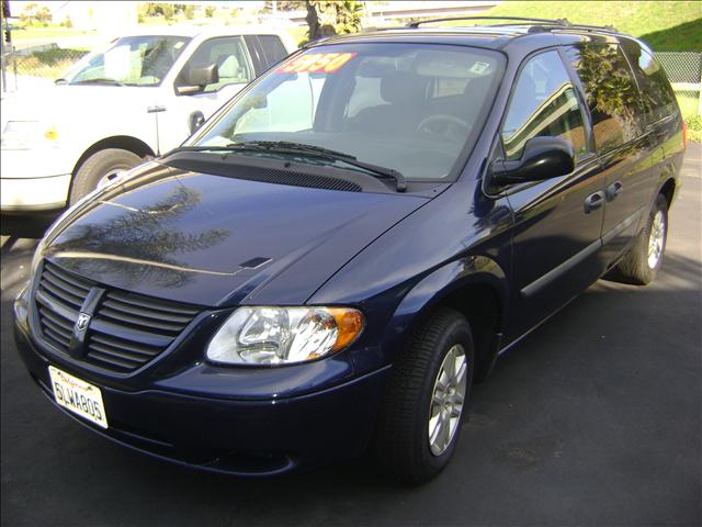 2005 Dodge Caravan SE