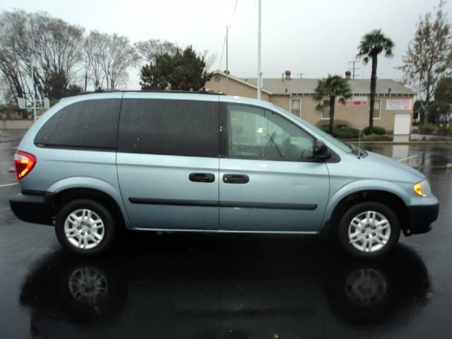 2005 Dodge Caravan SE